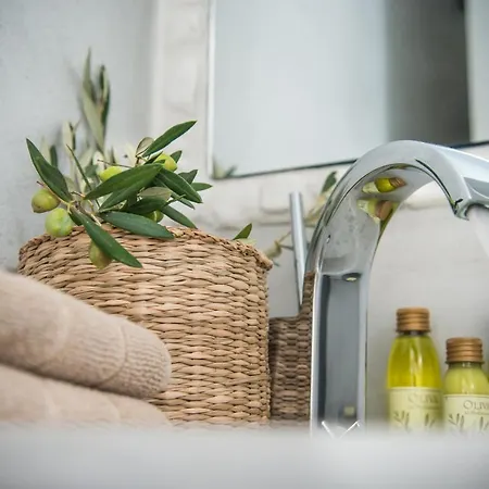 בית הארחה Perla - Delmar Collection 4*