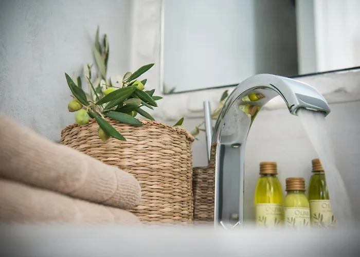 Гостевой дом Perla - Delmar Collection 4*