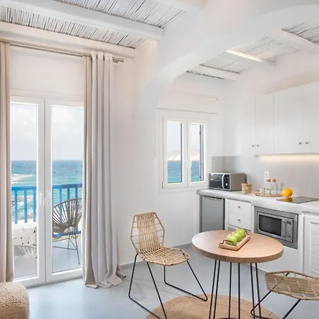 Perla - Delmar Collection Pensión 4*